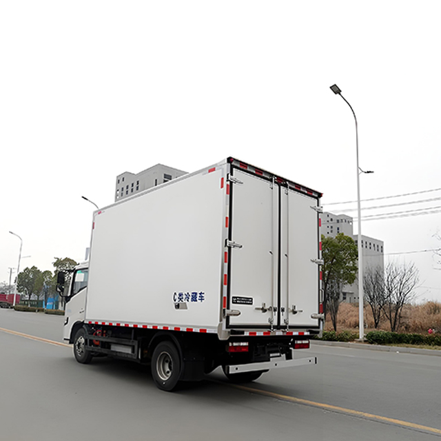 5ton Refrigerator Truck Reliable Supplier Refrigerated Truck