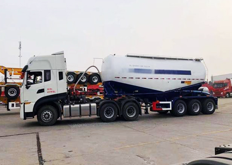 Powder Semi-Trailer