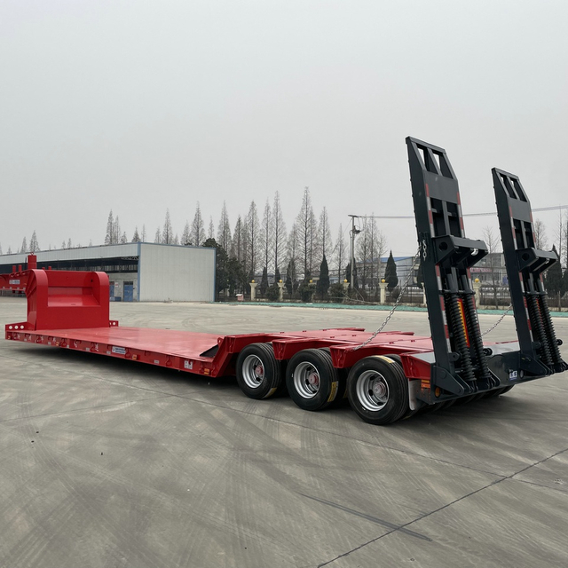 Gooseneck Lowbed Trailer for Transporting Heavy Equipment Ideal for Excavators Loaders Harvesters and Large Machinery